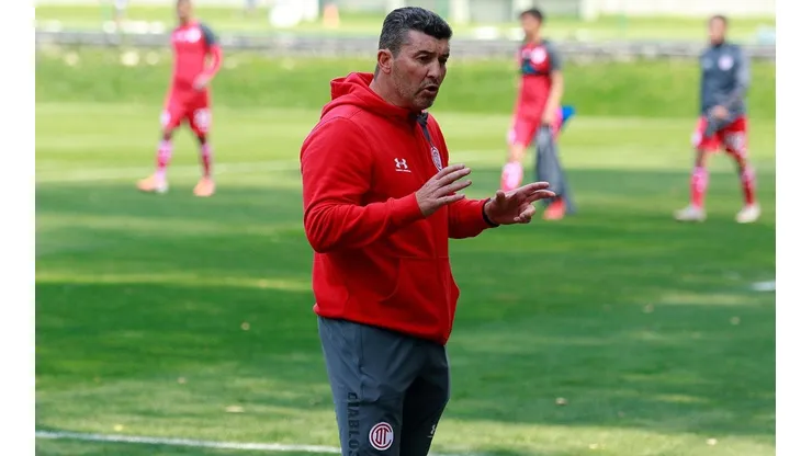Adrián Mora explicó lo que cambió en Toluca con la llegada del Chepo De la Torre
