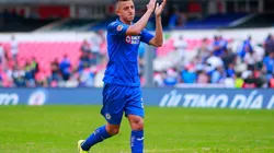 Siguen a Roberto Alvarado de Inglaterra