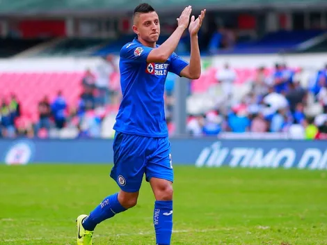 Roberto Alvarado puede seguir de azul, pero en la Premier League