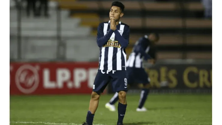 Jean Deza tuvo una etapa previa en Alianza Lima.