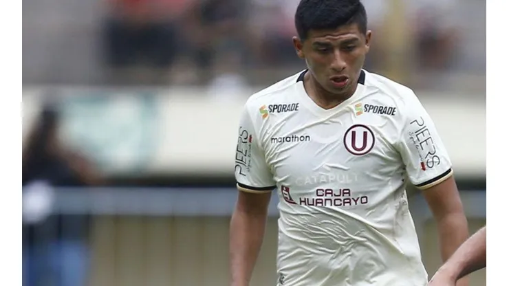Brayan Velarde puede jugar de lateral y de central en Universitario de Deportes.
