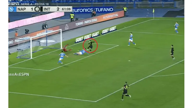Olfato goleador: Lautaro Martínez aprovechó un error y la mandó a guardar