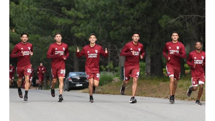Así se entrena River en San Martín de Los Andes.