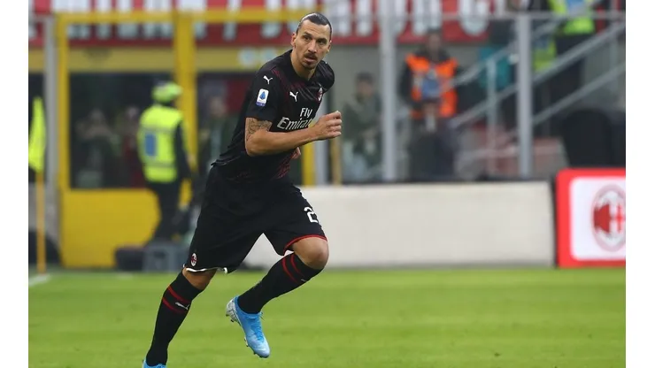 Rugió el San Siro: entró Zlatan y el estadio se vino abajo