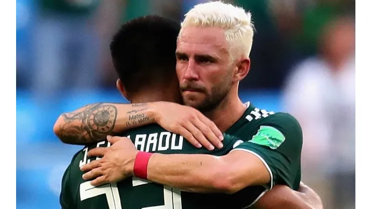 Jesús Gallardo y Miguel Layún en el Mundial de Rusia 2018.