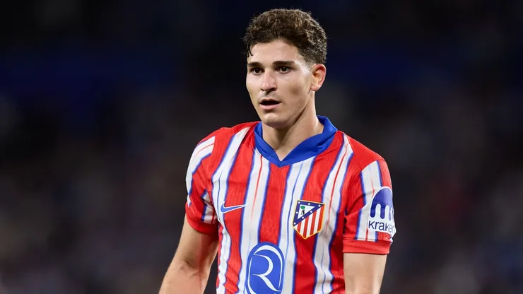 Julián Álvarez se mudó de casa por un insólito motivo.