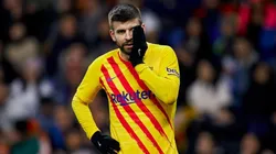 Gerard Piqué vivió un infierno en el derbi catalán.