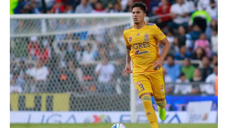 El defensor de Tigres fue ofrecido al Olympique de Marsella y podría seguir su carrera en Francia.