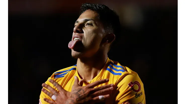 Carlos Salcedo se ausentó en el encuentro entre Tigres UANL y Santos Laguna.
