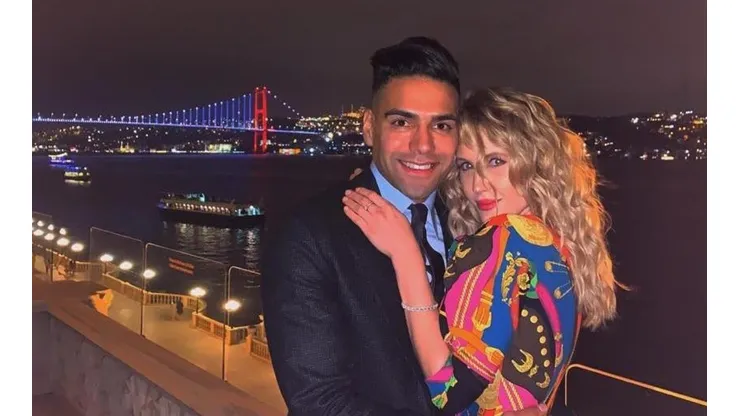 Radamel Falcao y Lorelei Tarón festejando la llegada del Año Nuevo.