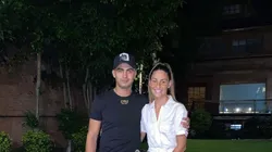 Foto de Gonzalo Martínez con su novia.