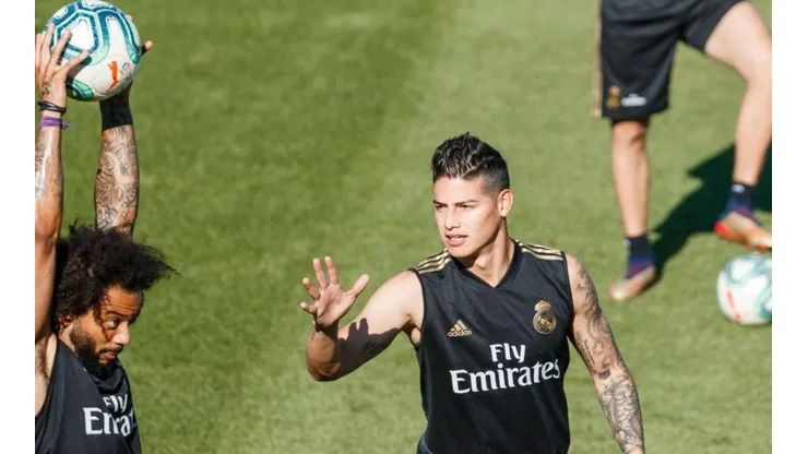 James Rodríguez en un entrenamiento con el Real Madrid.
