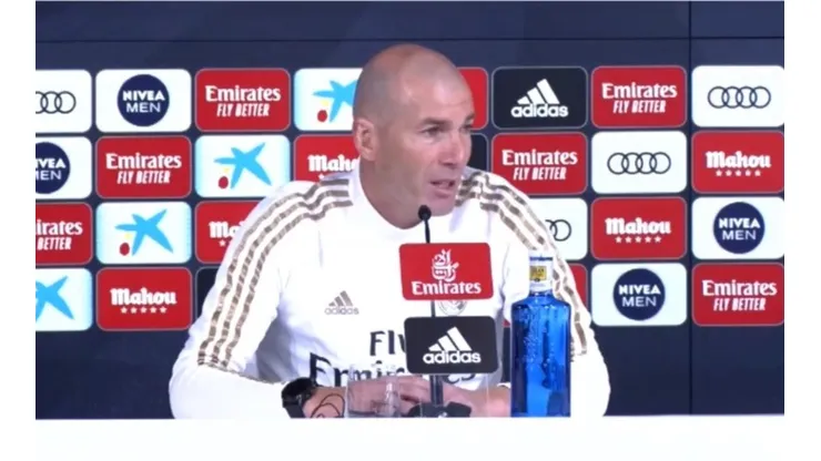 Zinedine Zidane en conferencia de prensa.