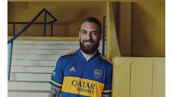 De Rossi con la camiseta de Boca. (Foto: @GianfrancoT12)