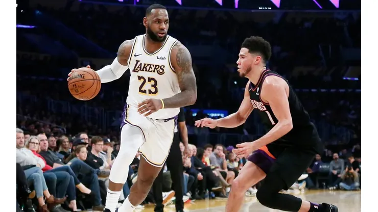 LeBron James se unió a Kobe Bryant y Larry Bird en club histórico
