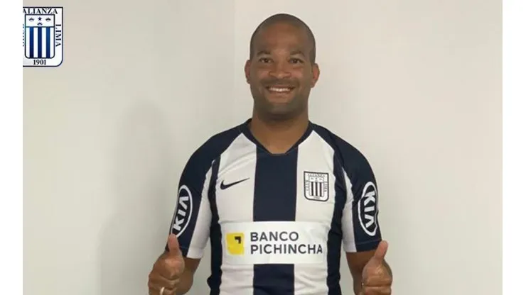 Alberto Rodríguez firmó por un año con Alianza Lima.