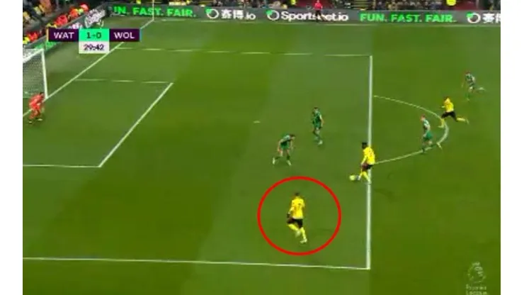 Watford arrancó el año con la magia de Deulofeu para arrodillar a los Wolves