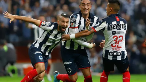 Rogelio Funes Mori convirtió el mejor gol Rayado del torneo, por supuesto.