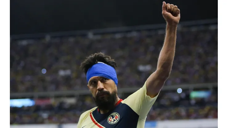 Oribe Peralta brilló en América y actualmente está en las Chivas
