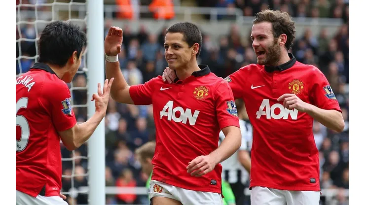 Chicharito, entre los mayores goleadores del United en la última década