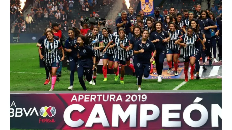 Rayados imitó a Tigres: fue Campeón en varones y mujeres en el mismo torneo