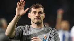 El guardameta español le dedicó un mensaje a los Rayados por Twitter.