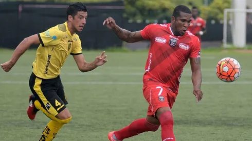Alonso debutó en el River Plate de Uruguay.