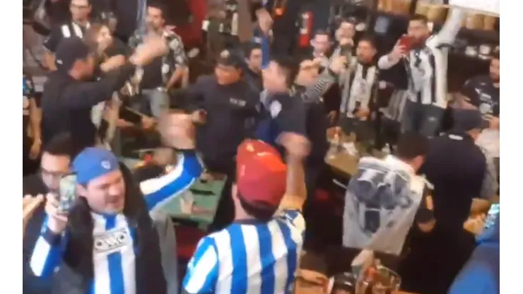 ¡Qué fiesta! Aficionados de Monterrey copan los bares de México