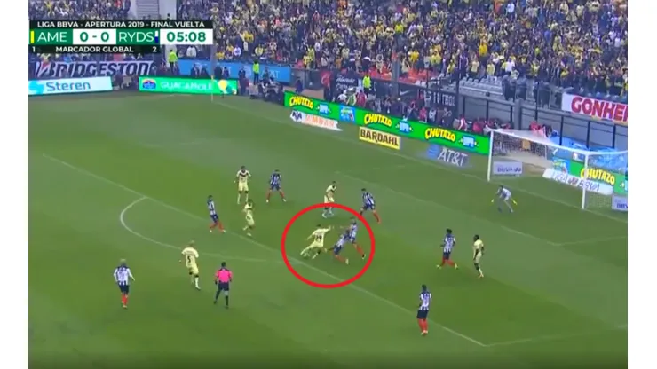 ¡De movida lo gana América gracias al gol de Viñas!