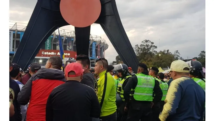 Conatos de violencia entre aficionados del América