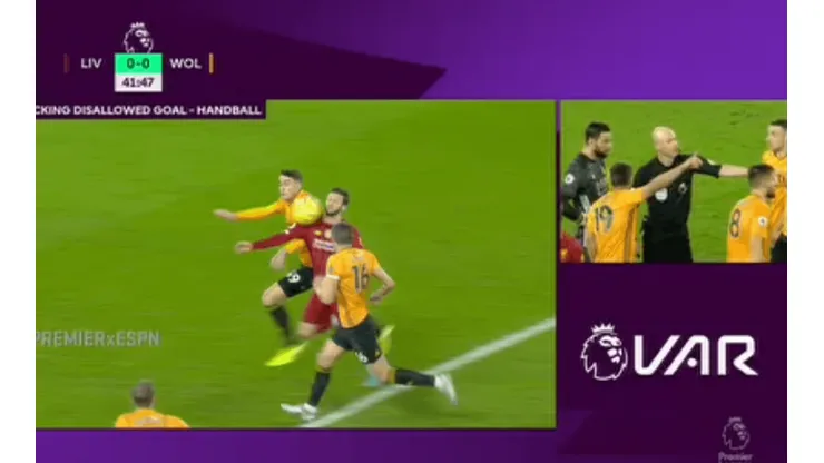 Con ayuda del VAR, Mané puso el primero para el Liverpool ante Wolverhampton