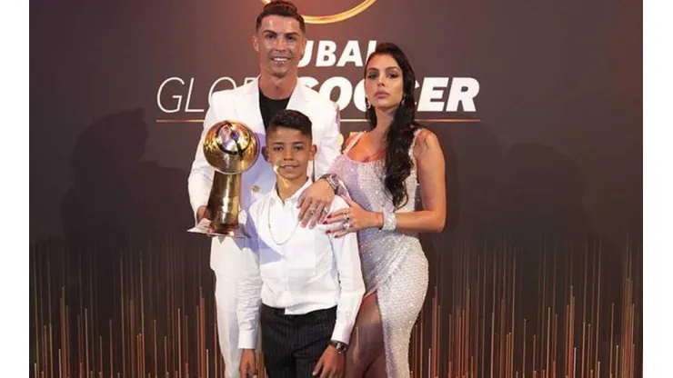 Algo tenían que darle: Cristiano ganó el Globe Soccer a mejor jugador del año