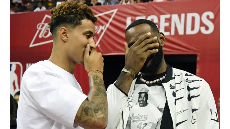 Kuzma y LeBron James juntos