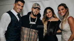 Foto de Anuel con Karol y los protagonistas de la boda.