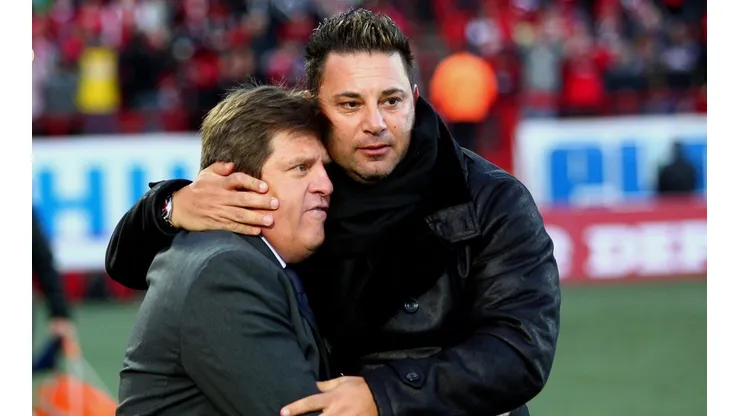 Miguel Herrera y Antonio Mohamed tienen mucho en común en sus carreras, que nuevamente se unen en la final del Apertura. (Foto: Getty Images).