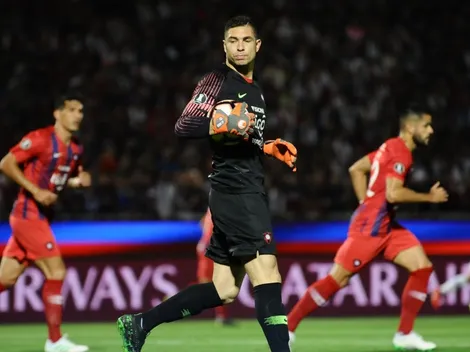 Juan Pablo Carrizo rescindió en Cerro Porteño y fue ofrecido a Maradona