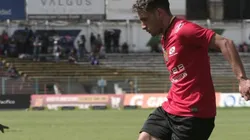 Emmanuel Martínez jugando para Deportivo Cuenca.