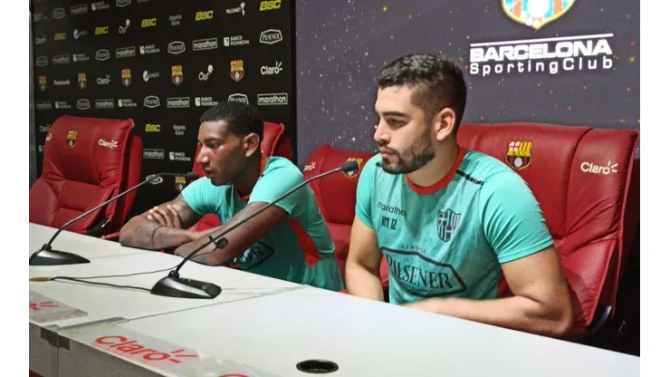 Gustavo Vallecilla en conferencia de prensa.