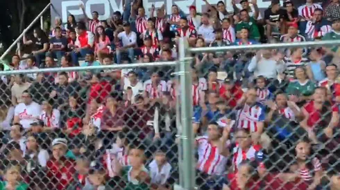 ¡Impresionante! Cientos de aficionados de Chivas presenciaron el entrenamiento