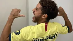 Le queda genial: Jona dos Santos lució la playera de América