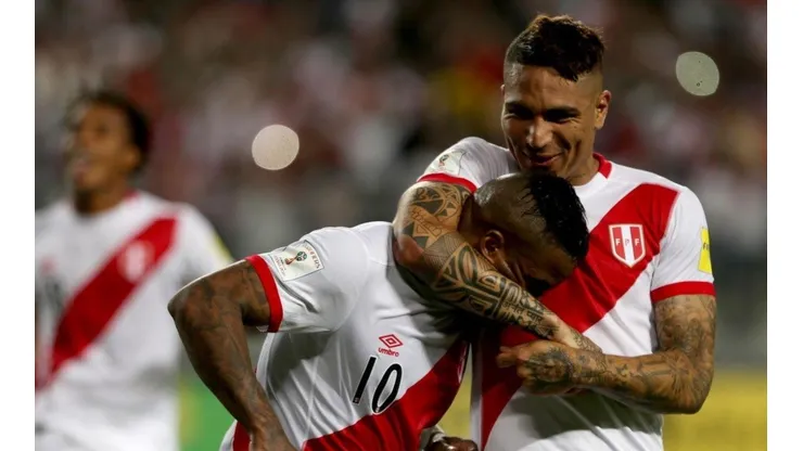 Guerrero y Farfán nacieron en 1984.