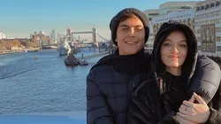 De blancos y radiantes: la foto que eligió Dybala para festejar Navidad con Oriana Sabatini