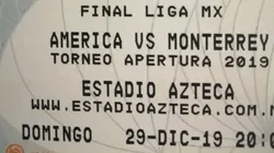 Video viral: nieto sorprendió a abuelo con ticket para la final