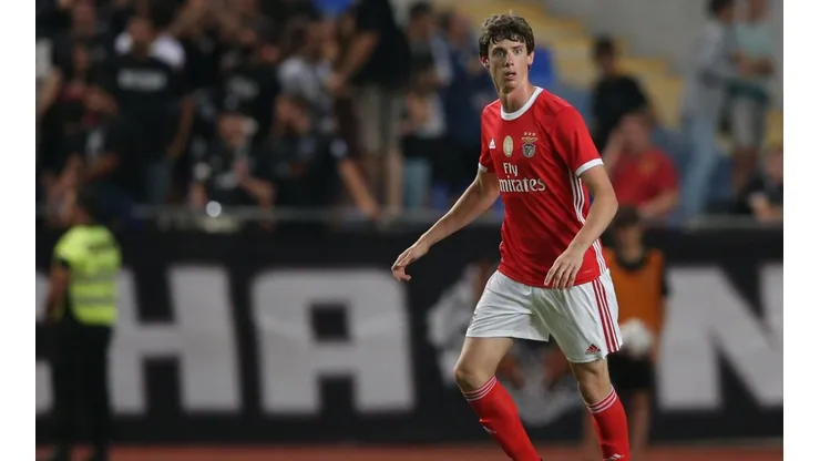 Atlas está cerca de llevarse a Conti, zaguero argentino de Benfica