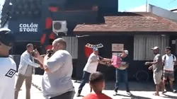 Empleados de Unión le regalaron sus cajas navideñas a los de Colón