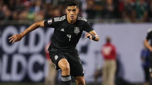 El mensaje de Raúl Jiménez junto a su perro por Navidad