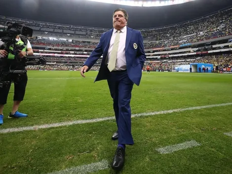 ¿Justo ahora? Negro Santos tiró leña al fuego y discutió a Miguel Herrera como entrenador