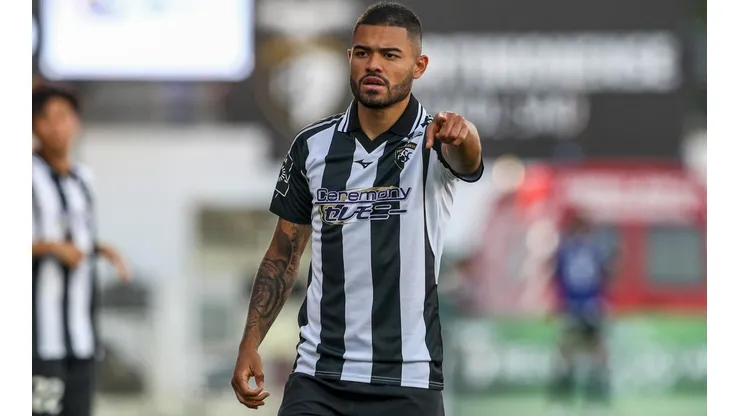 Bruno Tabata, en el radar de Tigres para el Clausura 2020