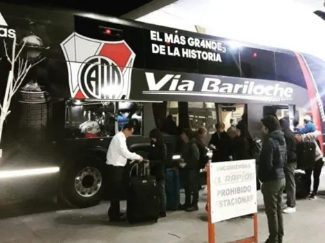 Usaron el micro de River y un hincha de Boca no se quería subir