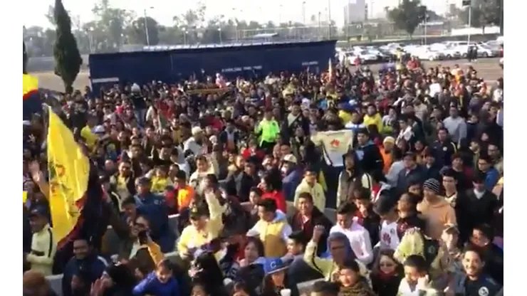 Locura Americanista: una multitud se acercó al Azteca para la práctica abierta antes de la Final